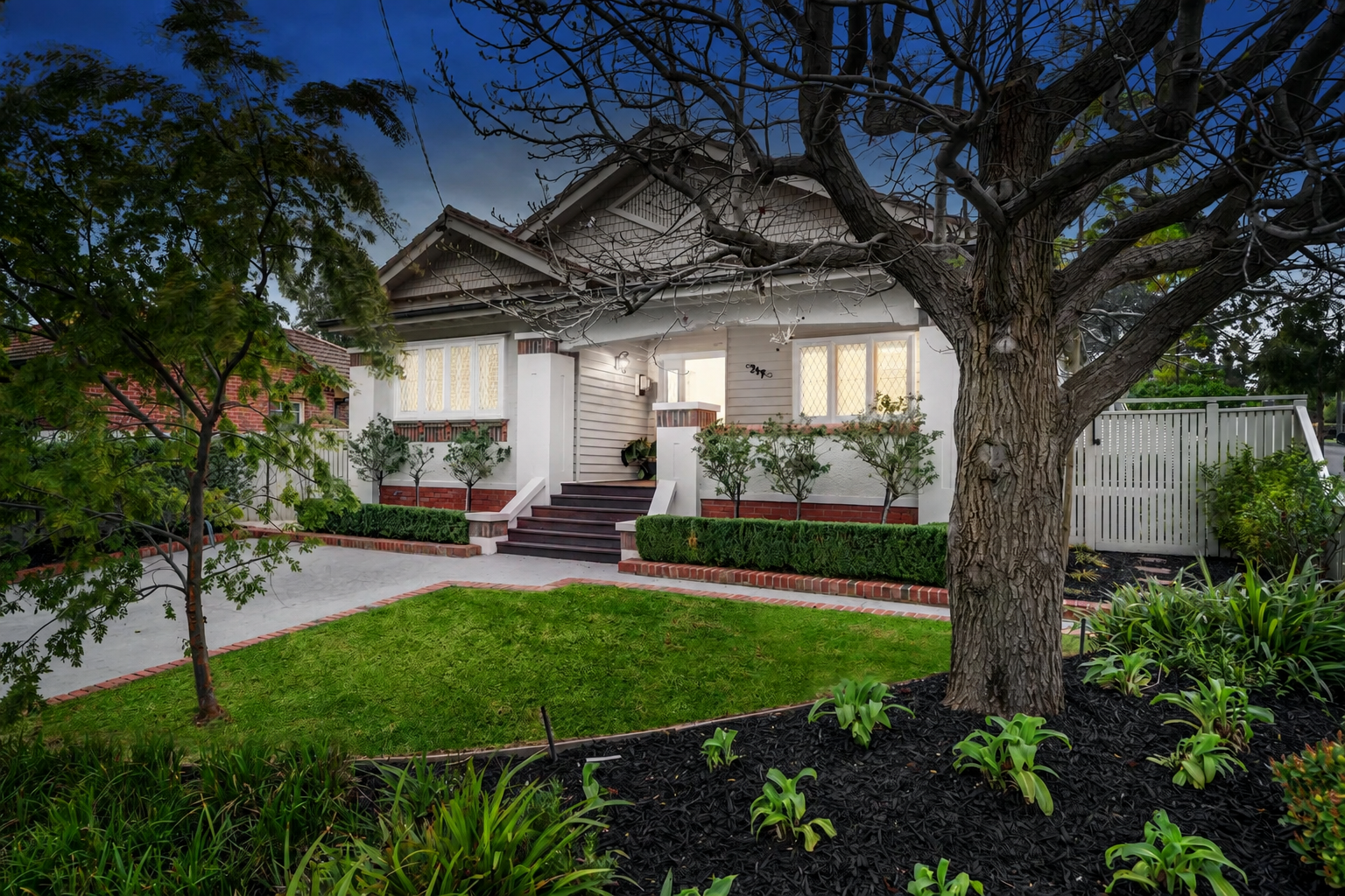 Front exterior of the Ivanhoe California Bungalow in 2022